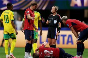 US-Amerikanerin Penso pfeift DFB-Team