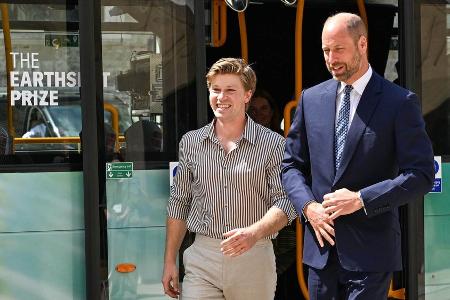 Prinz William überrascht: Mit dem Doppeldeckerbus zum Termin