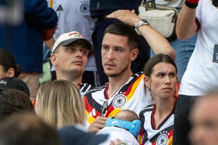 Schlotterbeck leidet mit Bruder Nico: 