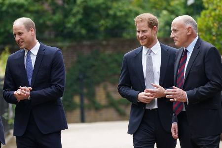 Ex-Privatsekretär schweigt zum Bruderstreit zwischen Harry und William