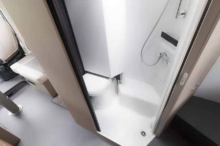 Bad, Schenkwand, Dusche