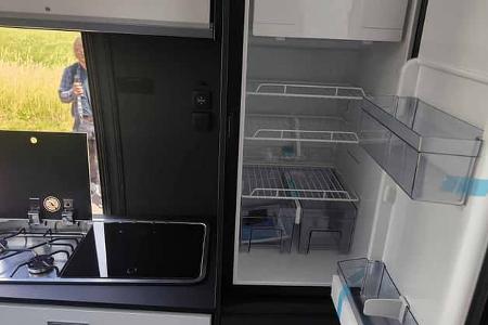Adria Twin Supreme 640 SGX, Küche