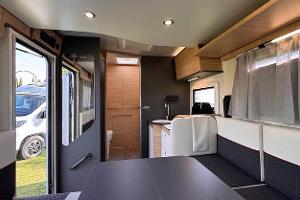 CX 64 Wohnraum, Giottiline Compact CX 64, Wohnmobil, Teilintegriert, Premiere