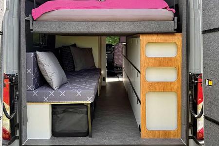 Perfect Van Fox Van, Campingbus, Heck, innen, Lounge