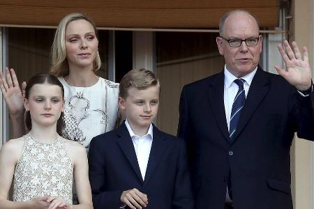 Jacques und Gabriella begeistern im Familien-Partnerlook