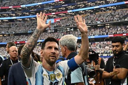 Zum 39. Geburtstag: Kuchen für Superstar Messi
