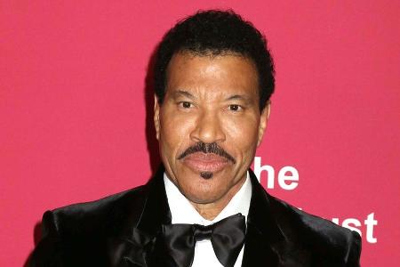 Lionel Richie muss Auftakt-Konzert nach nur einer Stunde abbrechen