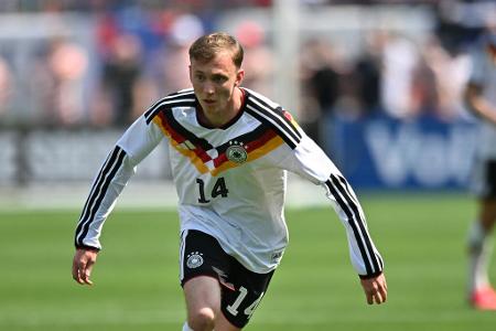 Maximilian Beier (ab 65.) - Note: 4,5 - Brachte mit seinen Laufwege hinter die Kette noch etwas Tiefe ins Spiel. Auf dem rechten Flügel versandeten derweil nahezu alle seine Aktionen. Blieb deshalb insgesamt blass.