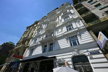 Die Frau wurde von Freunden in ihrer Wohnung tot aufgefunden. 