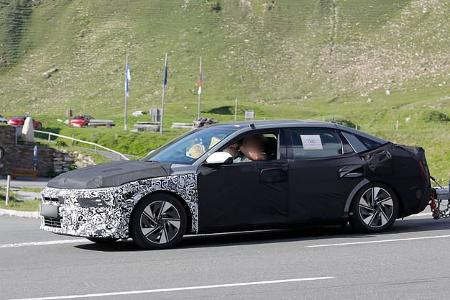 Erlkönig Hyundai Elentra
