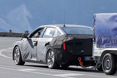 Erlkönig Hyundai Elentra