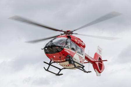 Ein Rettungshubschrauber brachte das Kind noch in ein Krankenhaus. (Symbolbild)