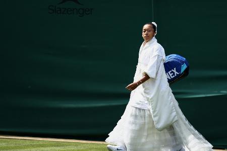 Osaka mit modischem Statement - und wie Sabalenka in Runde zwei