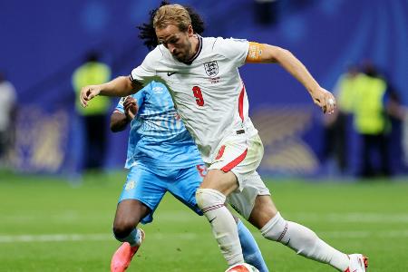 Kane erlöst England: Zittersieg gegen DR Kongo