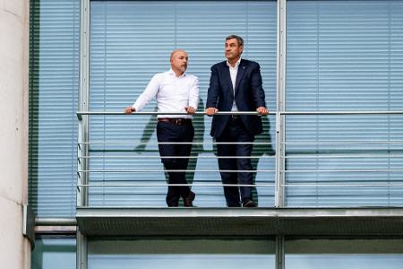 Die CSU-Delegation zeigte sich zwischendurch auf dem Balkon.