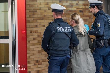 Das Symbolbild kann zu redaktionellen Zwecken mit dem Zusatz 