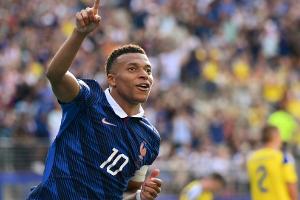 Mbappé über seine Rolle als Superstar: "Spüre auch Druck"