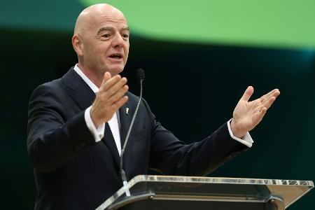 EU-Abgeordnete kritisieren FIFA für Russland-Rückkehr