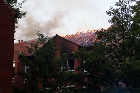 Das Feuer war am frühen Morgen ausgebrochen.