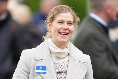 Lady Louise Windsor schließt Studium ab - Eltern feiern mit