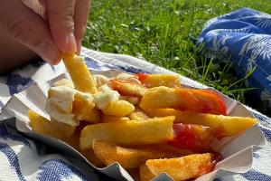 So teuer sind die Pommes in Deutschlands Freibädern