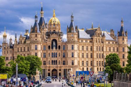 Das Bundesland Mecklenburg-Vorpommern möchte sich von US-Tech-Konzernen wie Microsoft stärker unabhängig machen. 