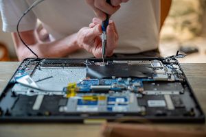 Stabiler Laptop: Komponenten im Inneren entscheiden über die Leistung