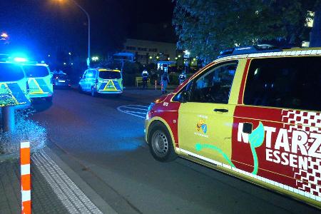 Die Beamten waren in der Nacht mit vielen Kräften vor Ort und sicherten Spuren.