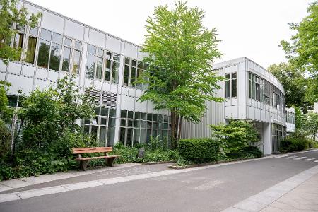 Das Gebäude der Klinik für Psychiatrie, Psychotherapie und Psychosomatik.