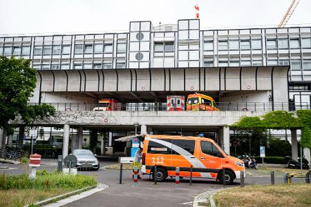 Nach dem Tod eines Patienten in einer Berliner Klinik ermittelt eine Mordkommission.