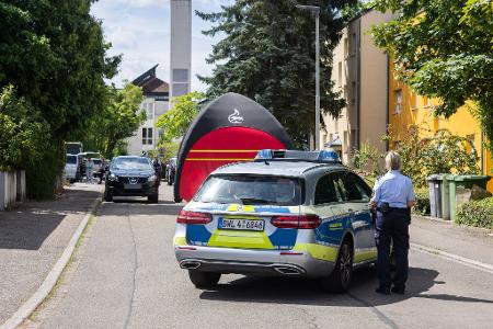 Die schwer verletzte Frau starb später im Krankenhaus.