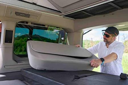 VW California Beach, Regaltaschen