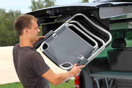 VW California Beach, Mann, Stuhl
