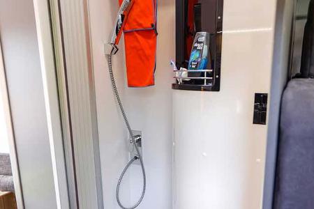 Pössl Summit 600 L, Campingbus, Dusche, Bad