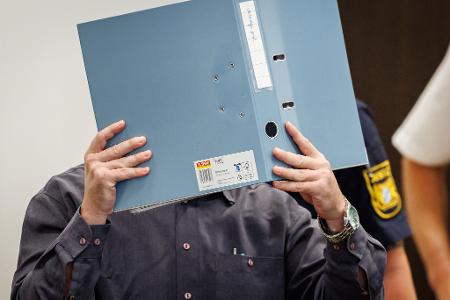 Der Verdächtige sitzt seit Mai 2025 in Untersuchungshaft. 