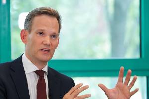 Streeck machte für die vielen jungen Opfer auch Mischkonsum von Medikamenten, Alkohol und anderen Substanzen verantwortlich.
