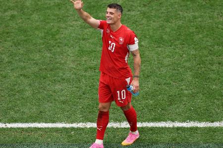 Weinender Xhaka: 