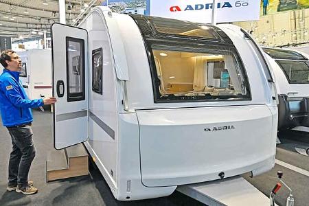 Außen, Adria Adora 532, CMT 2026, Wohnwagen, Camping