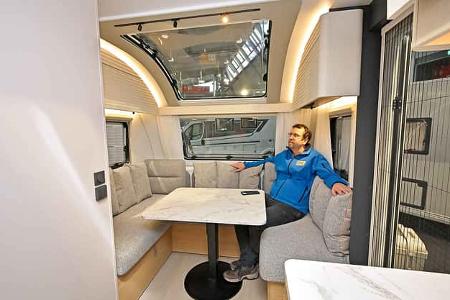 Sitzgruppe, Adria Adora 532, CMT 2026, Wohnwagen, Camping
