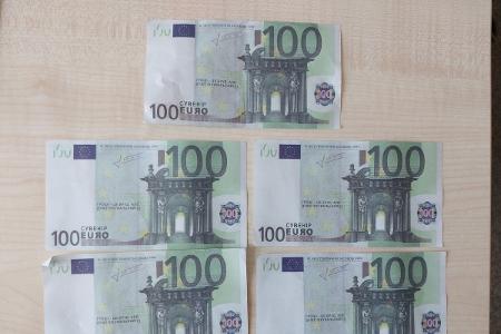 sichergestelltes Falschgeld 5x 100 EUR