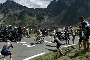 43-km-Solo: Pogacar fliegt auf Tourmalet-Etappe in Gelb