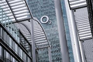 Blick auf die Münchner Konzernzentrale von Telefónica Deutschland.
