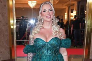 "Ich habe 18 Kilo verloren": Jenny Frankhauser zeigt After-Baby-Body