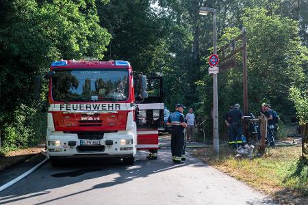 Rund 300 Menschen waren beim Brand in Nürnberg im Einsatz.