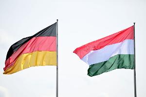 Deutsche Autobauer und Zulieferer sind auch in Ungarn vertreten - mit zunehmender Tendenz. (Symbolbild)