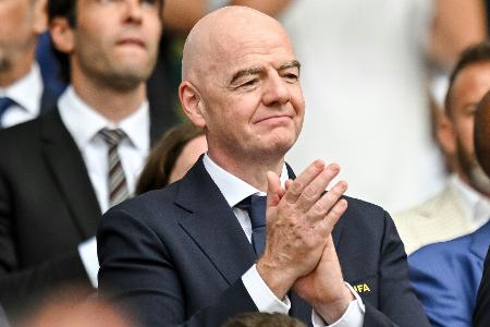 Immer wieder Infantino im Bild: FIFA bestreitet TV-Vorgabe
