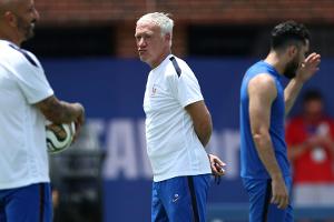 Deschamps über Favoritenrolle: "Erwartungen an Spanien hoch"