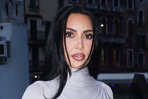 Kim Kardashian teilt erstes Foto mit Lewis Hamilton und ihrer Tochter