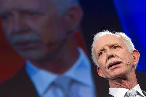 Pilot Chesley Sullenberger wurde nach dem "Wunder vom Hudson" als Held gefeiert. (Archivbild)