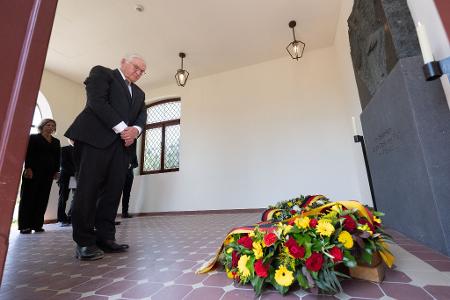 Auch das Staatsoberhaupt kommt zum Gedenken. 